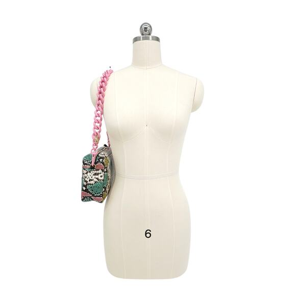VERSACE La Medusa Chain Shoulder Strap || Baby Pink - Picture 7 of 10